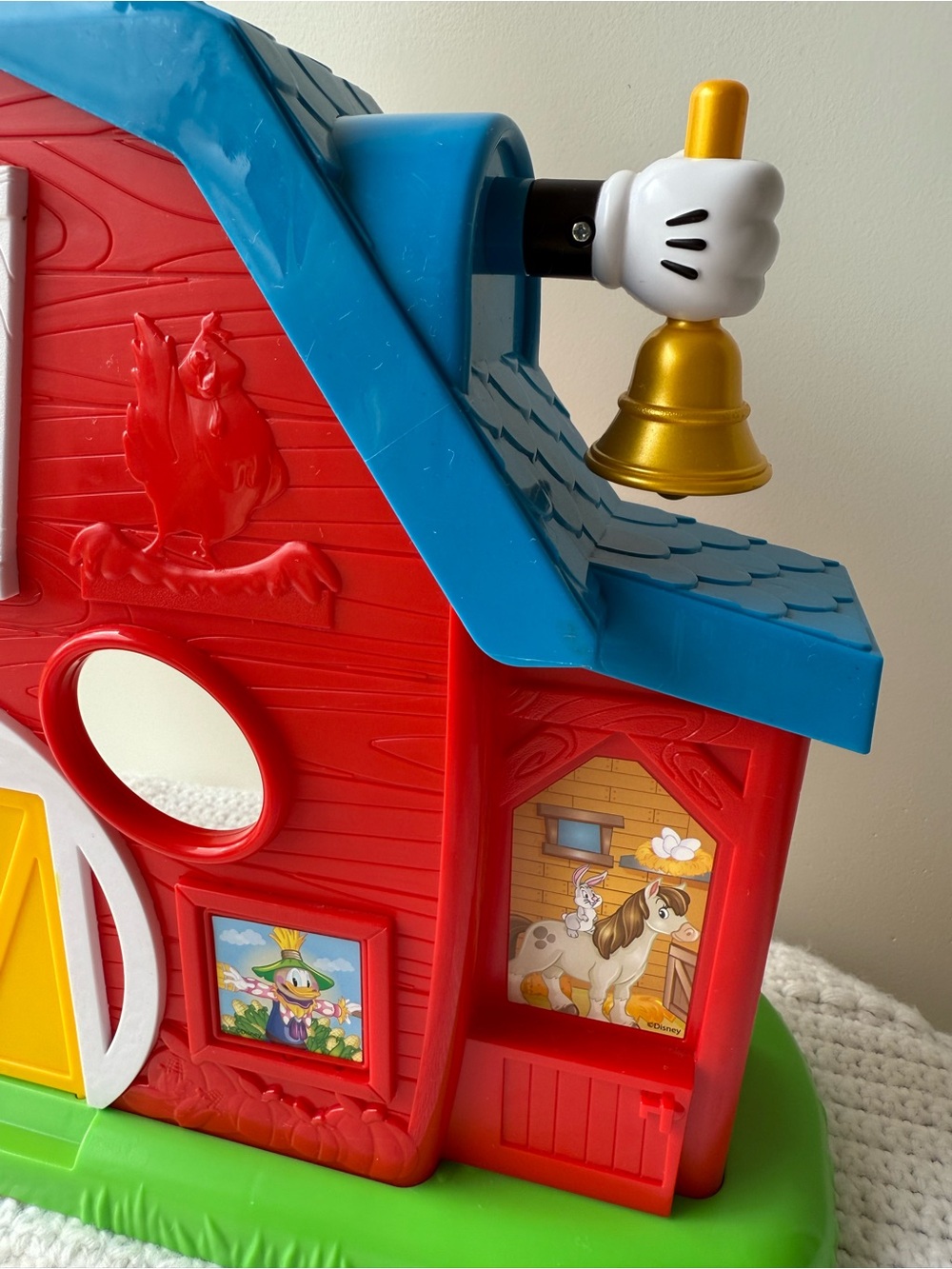 Disney Junior Mickey Mouse Barnyard Fun Playset - Picture 12 of 12